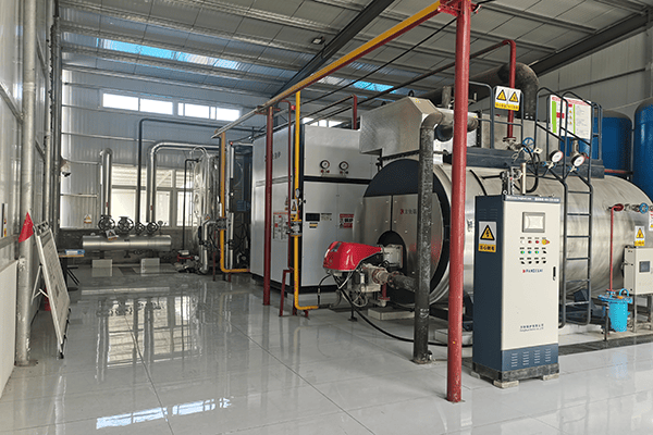 安阳某食品厂使用方快锅炉一台燃气蒸汽锅炉一台燃气热水锅炉